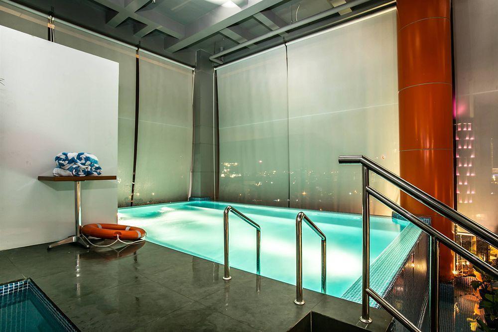 G Suites Hotel By Amithya Surabaya Exterior foto