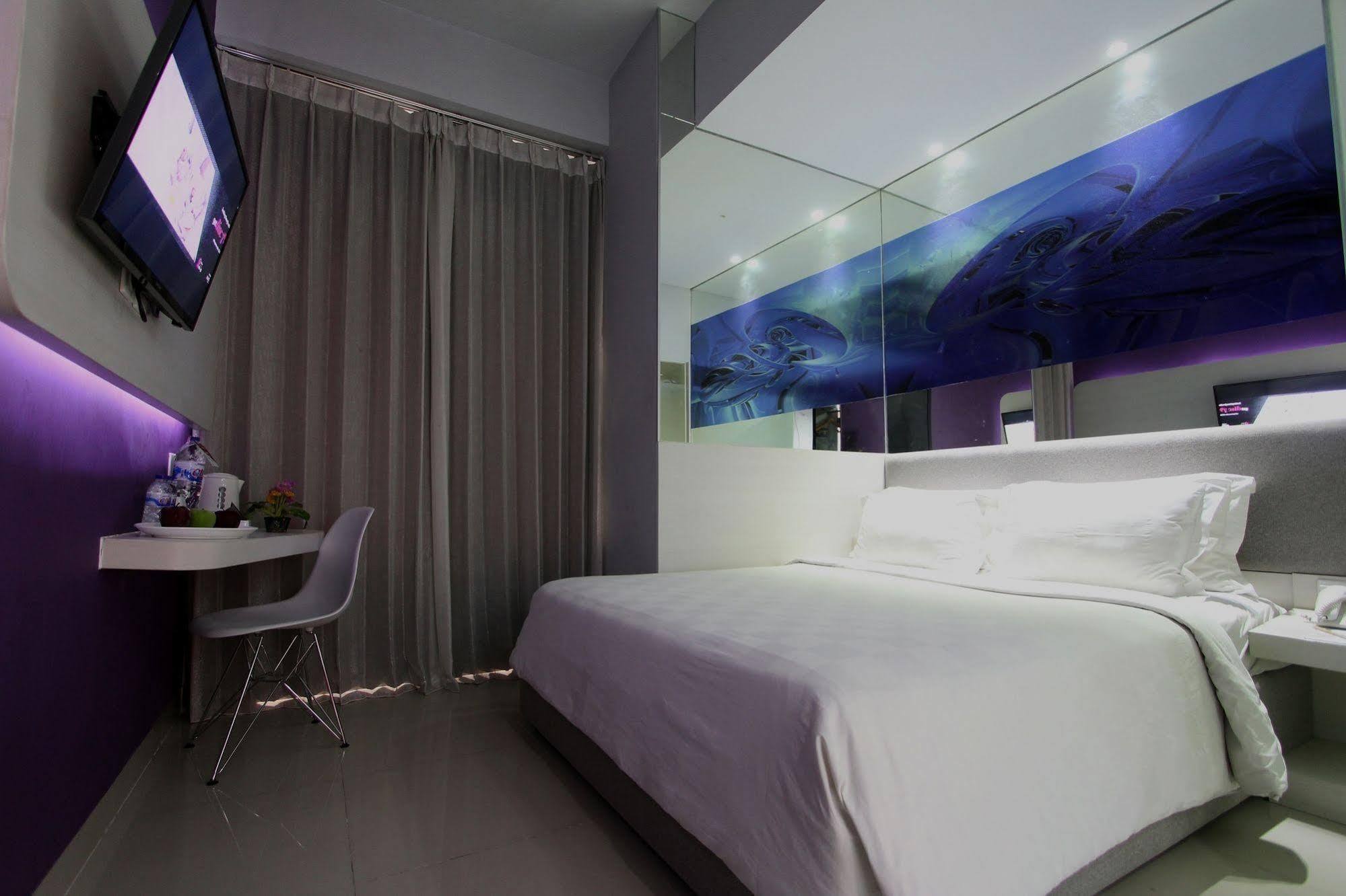 G Suites Hotel By Amithya Surabaya Exterior foto